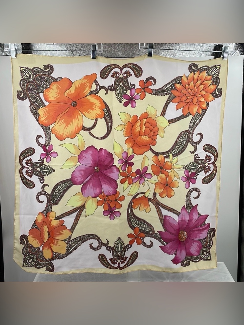 Vintage 70’s Bold Floral & Paisley Scarf – Large 31 x 31